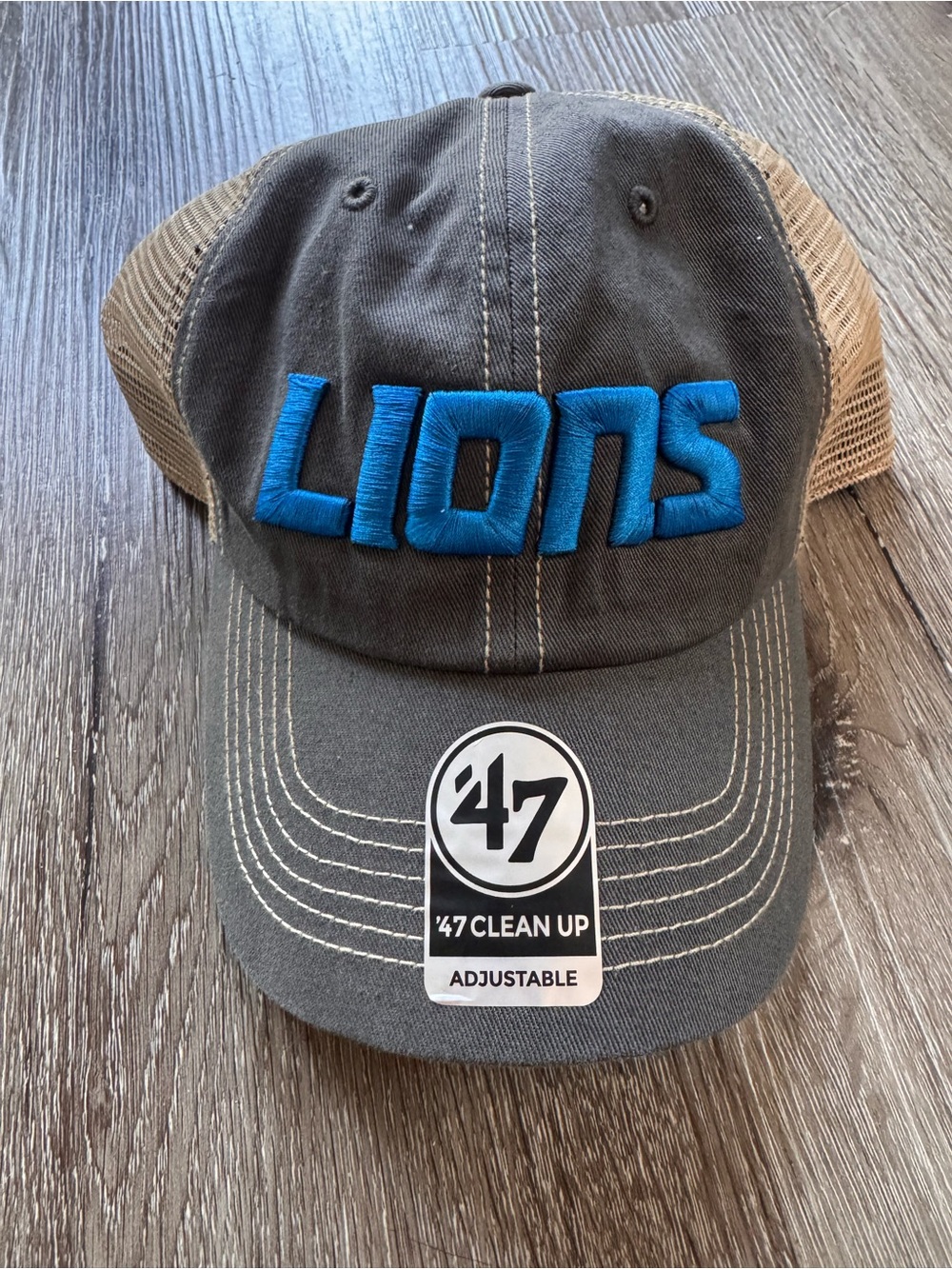 '47 Trucker Hat in Black and Tan with White Logo NWT